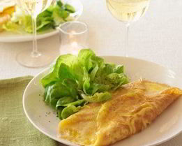 Классический французский омлет с сыром