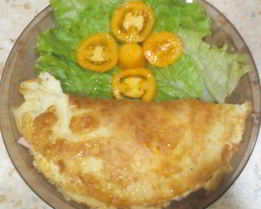 Классический французский омлет с ветчиной и сыром