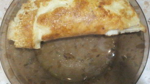 классический французский омлет с ветчиной и сыром