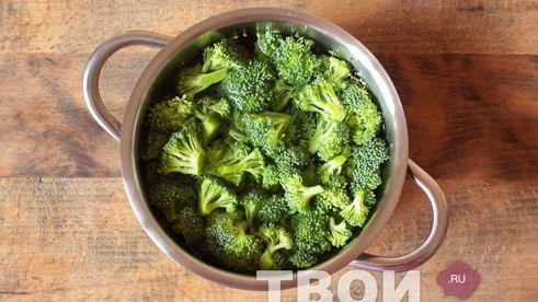 омлет с брокколи