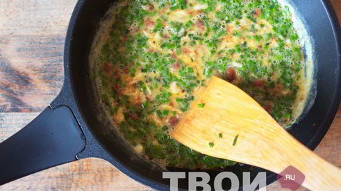 омлет с брокколи