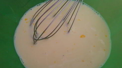 омлет с колбасой и сыром