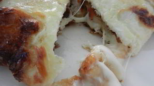 Омлет с курицей, сыром и грибами Сытный завтрак