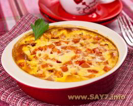 Омлет с ветчиной и помидорами