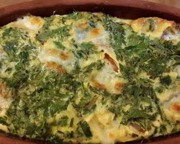 Омлет в глиняной тарелке