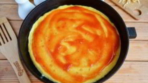 омлет в стиле пиццы