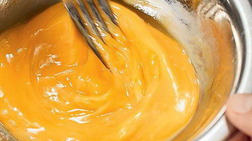 оякодон — японский омлет с рисом и курицей