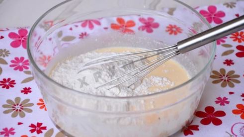 сладкий творожный омлет