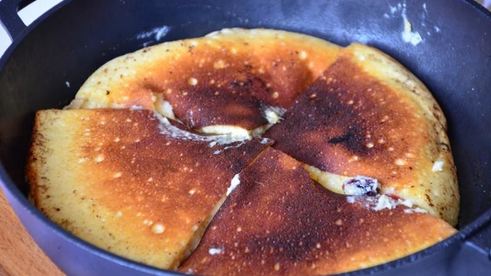 сладкий творожный омлет