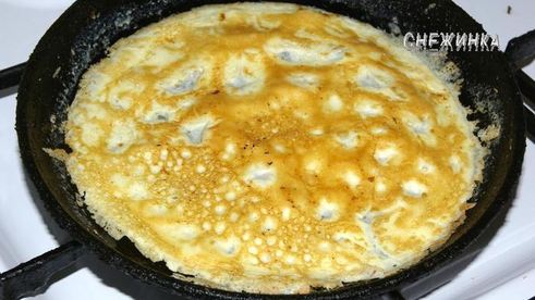 японский ролл-омлет со шпинатом