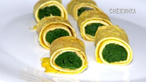 японский ролл-омлет со шпинатом