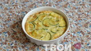 Запеченный омлет с цукини