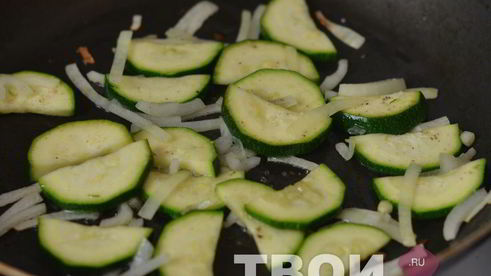 запеченный омлет с цукини