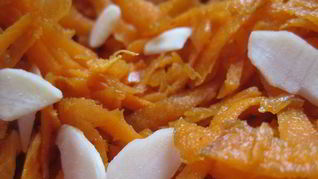 Острая закуска из морковки