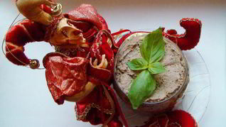 Куриный паштет с каштанами