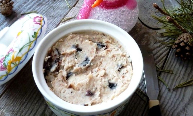 Рецепт паштета из фасоли с черносливом