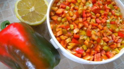 паштет из фасоли с красным перцем