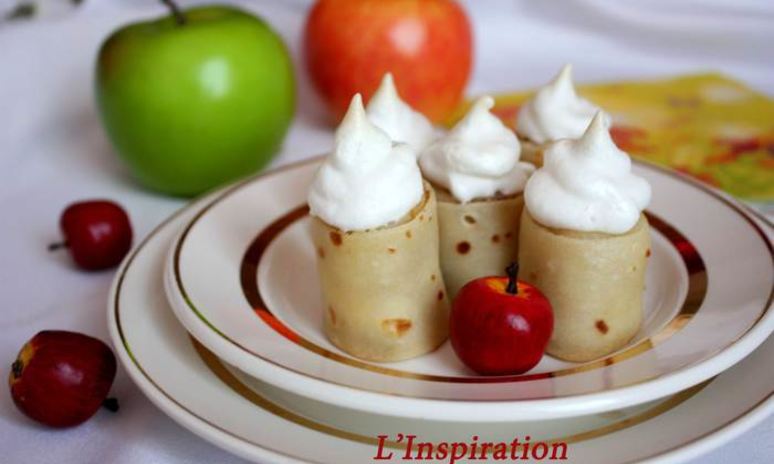 Рецепт блинных роллов с яблоками под безе