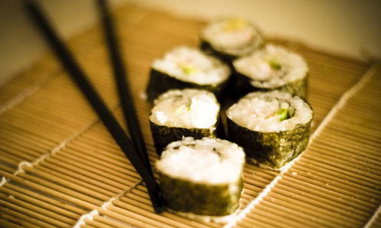 Рецепт домашних роллов с семгой