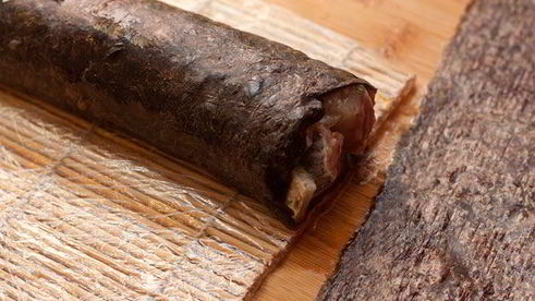 горячие роллы с белой рыбой