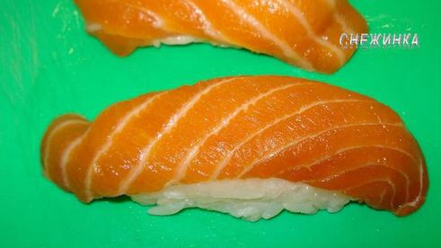 нигири-суши и роллы