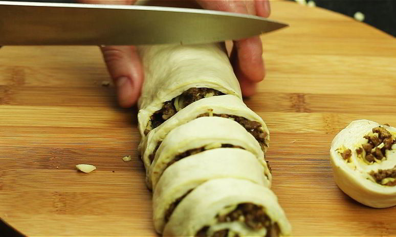 Рецепт пиццы-роллов