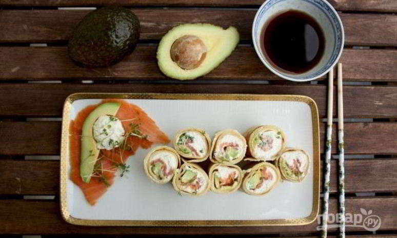 Рецепт роллов из блинов с семгой