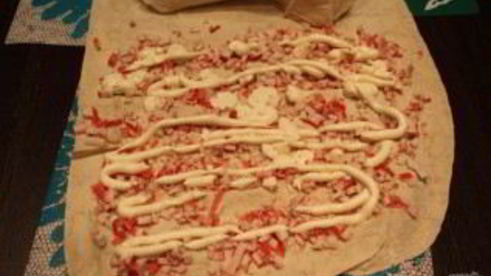 роллы из лаваша с крабовыми палочками