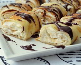 Роллы из рисовых блинчиков с творожно-банановым кремом