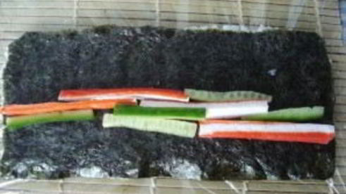 роллы рисом наружу