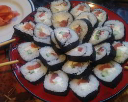 Роллы с форелью и сливочно-творожным сыром