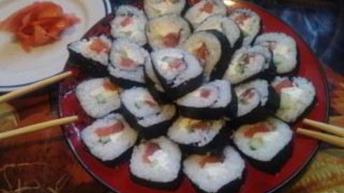 роллы с форелью и сливочно-творожным сыром