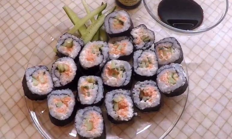 Рецепт роллов с икрой мойвы