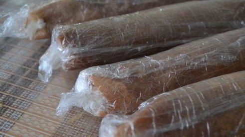 сладкие блинные роллы с творогом и фруктами