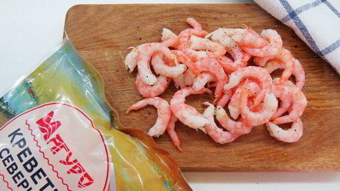 спринг-роллы с креветками