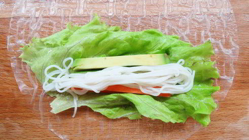 спринг-роллы с креветками