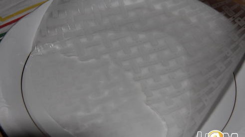 спринг-роллы с творогом, клубникой и бананом