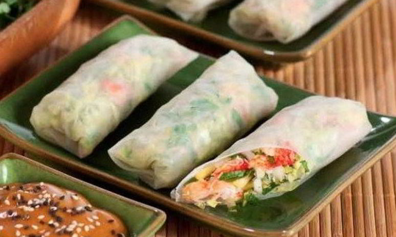 Рецепт вьетнамского ролла с крабом, манго и имбирем