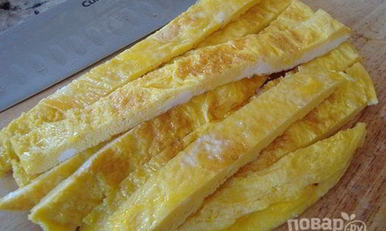 Рецепт яичного блинчика для роллов