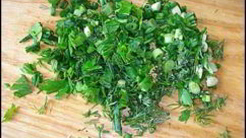 куриные рулетики с сырной начинкой запеченные с картошкой под сливочным соусом