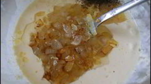 куриные рулетики с сырной начинкой запеченные с картошкой под сливочным соусом