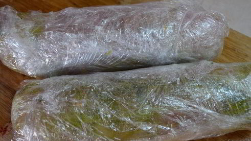 куриные рулетики с зеленой начинкой