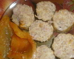 Мясной рулет с вермишелью на пару