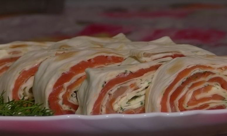 Рецепт рулета из лаваша с красной рыбой