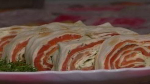 рулет из лаваша с красной рыбой