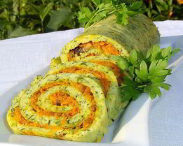 Рулет из цукини с морковно-грибной начинкой