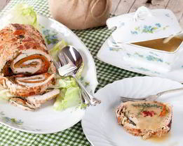 Рулетики из индейки с вином