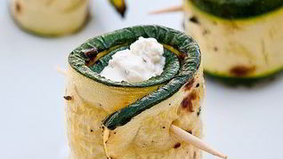 Рулетики из кабачков с орехами