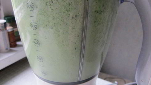 рулетики из кабачков с рыбой и соусом