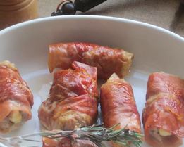 Рулетики из свинины в ветчине с пармезаном